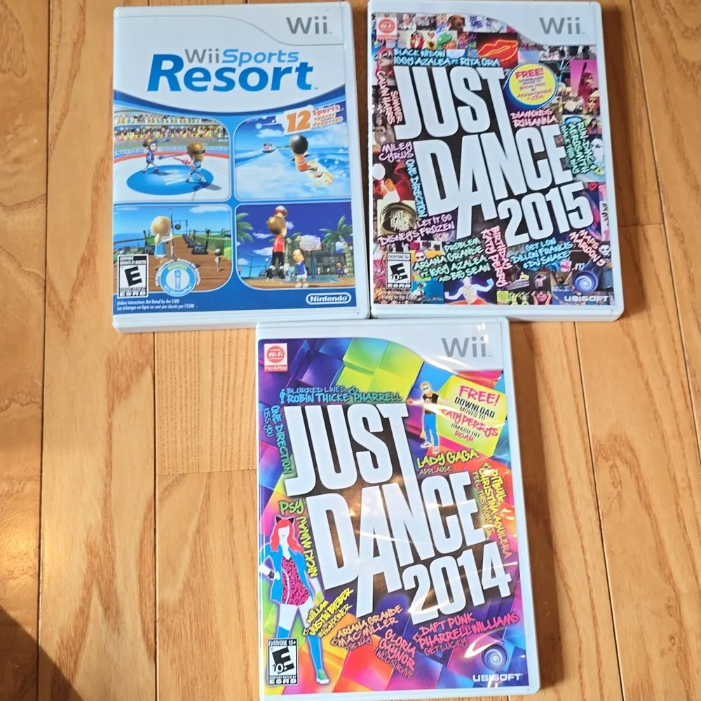 Nintendo Wii + 3 Wii Games Wii Sport Resorts, Just Dance 2014 & 2015. NO REMOTES - Picture 15 of 16